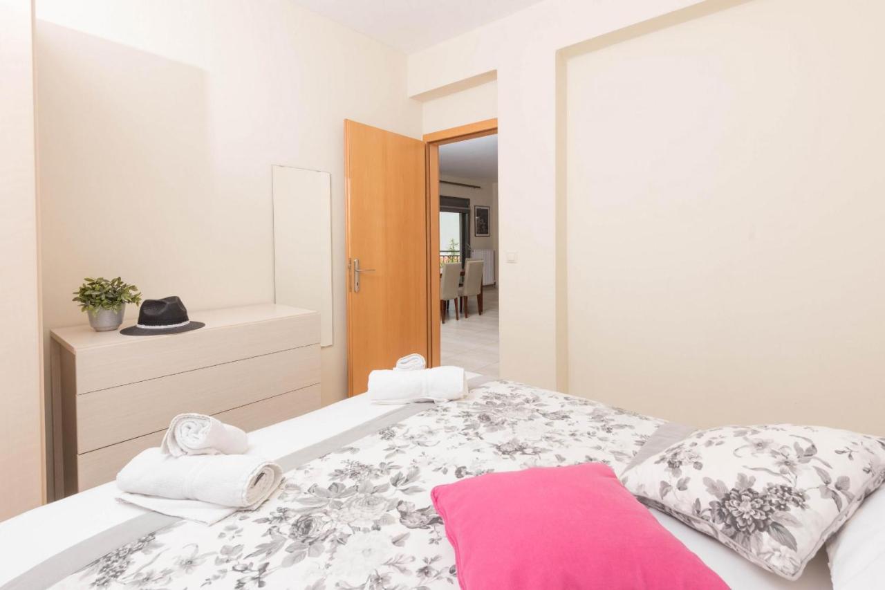 Louloudis Pool Villa Szkála Rahoníu Kültér fotó