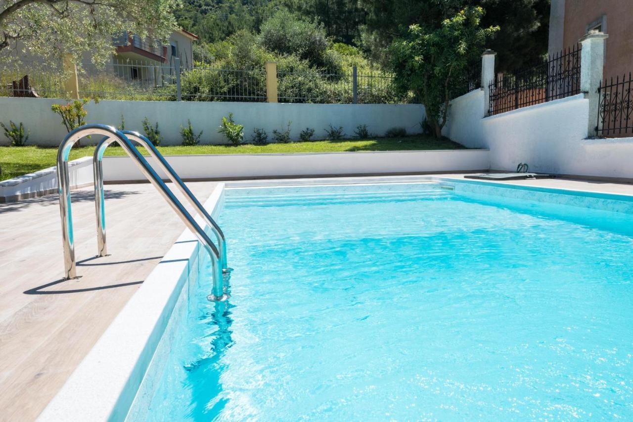 Louloudis Pool Villa Szkála Rahoníu Kültér fotó