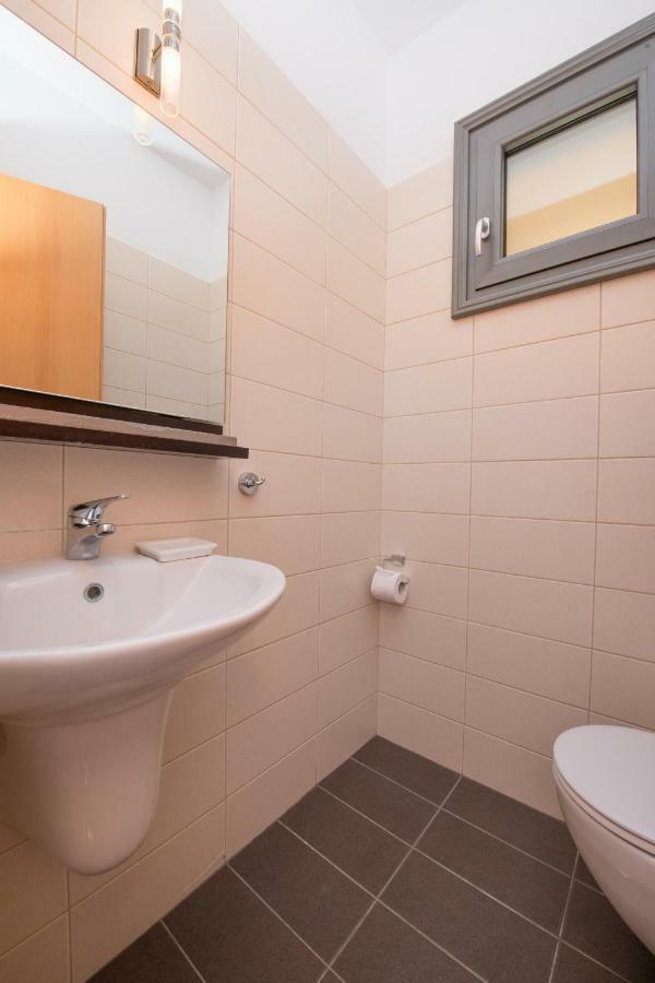 Louloudis Pool Villa Szkála Rahoníu Kültér fotó